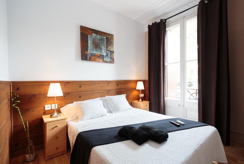 Homestay Citycenter Barcelona Room photo