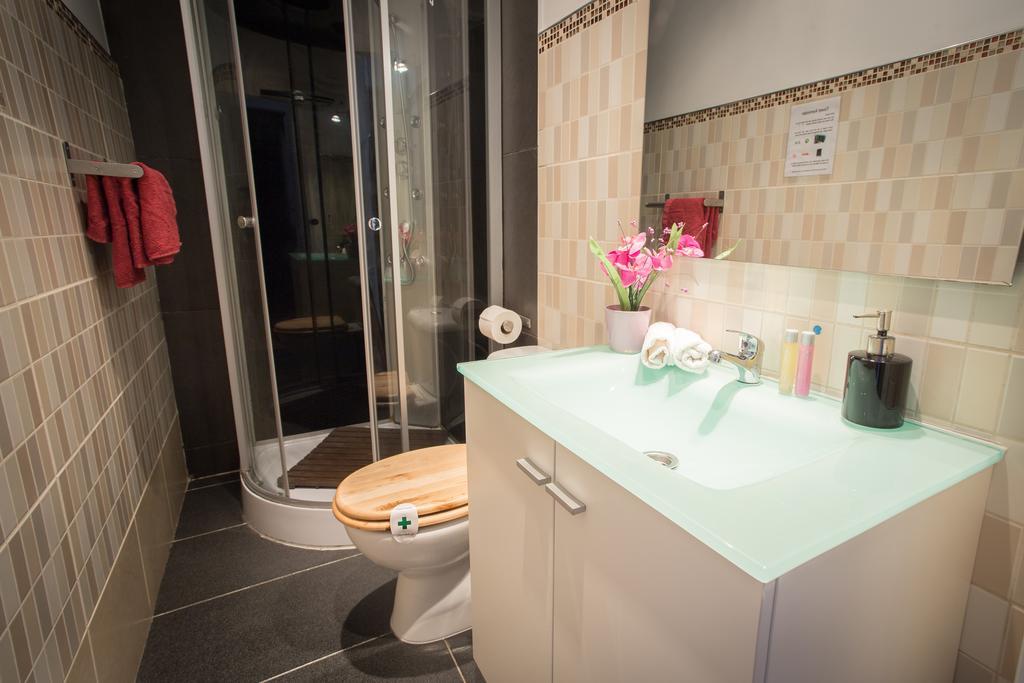 Homestay Citycenter Barcelona Exterior photo