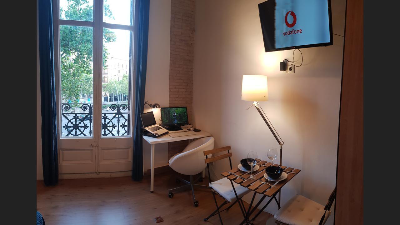 Homestay Citycenter Barcelona Exterior photo