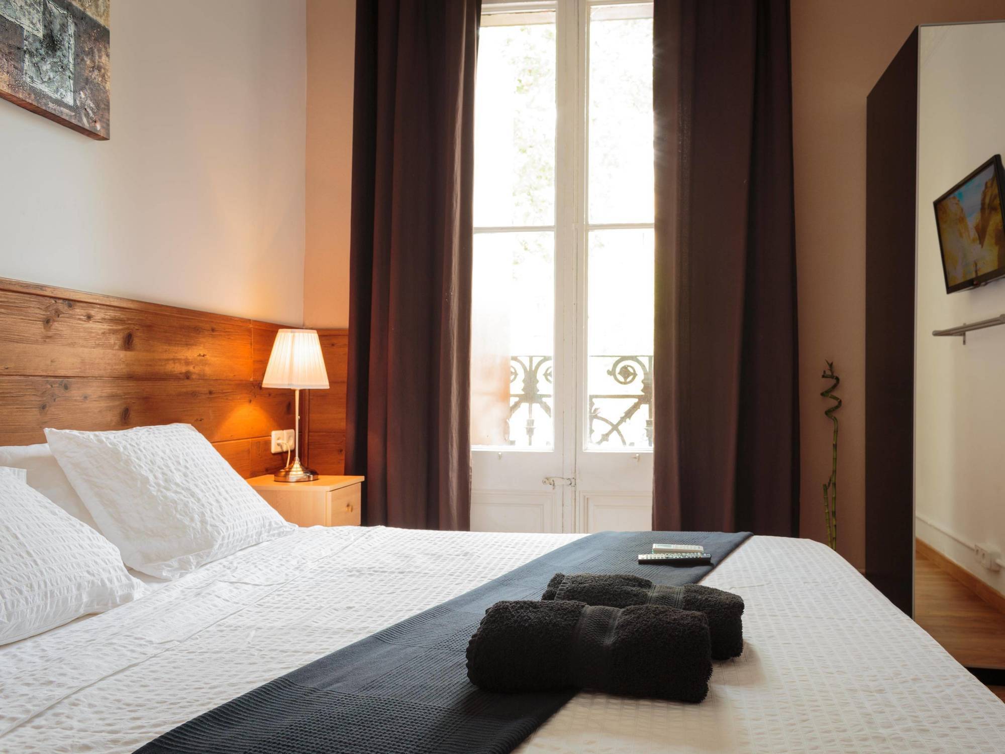 Homestay Citycenter Barcelona Exterior photo