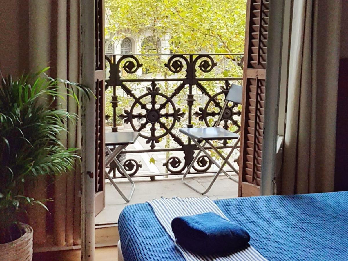 Homestay Citycenter Barcelona Exterior photo
