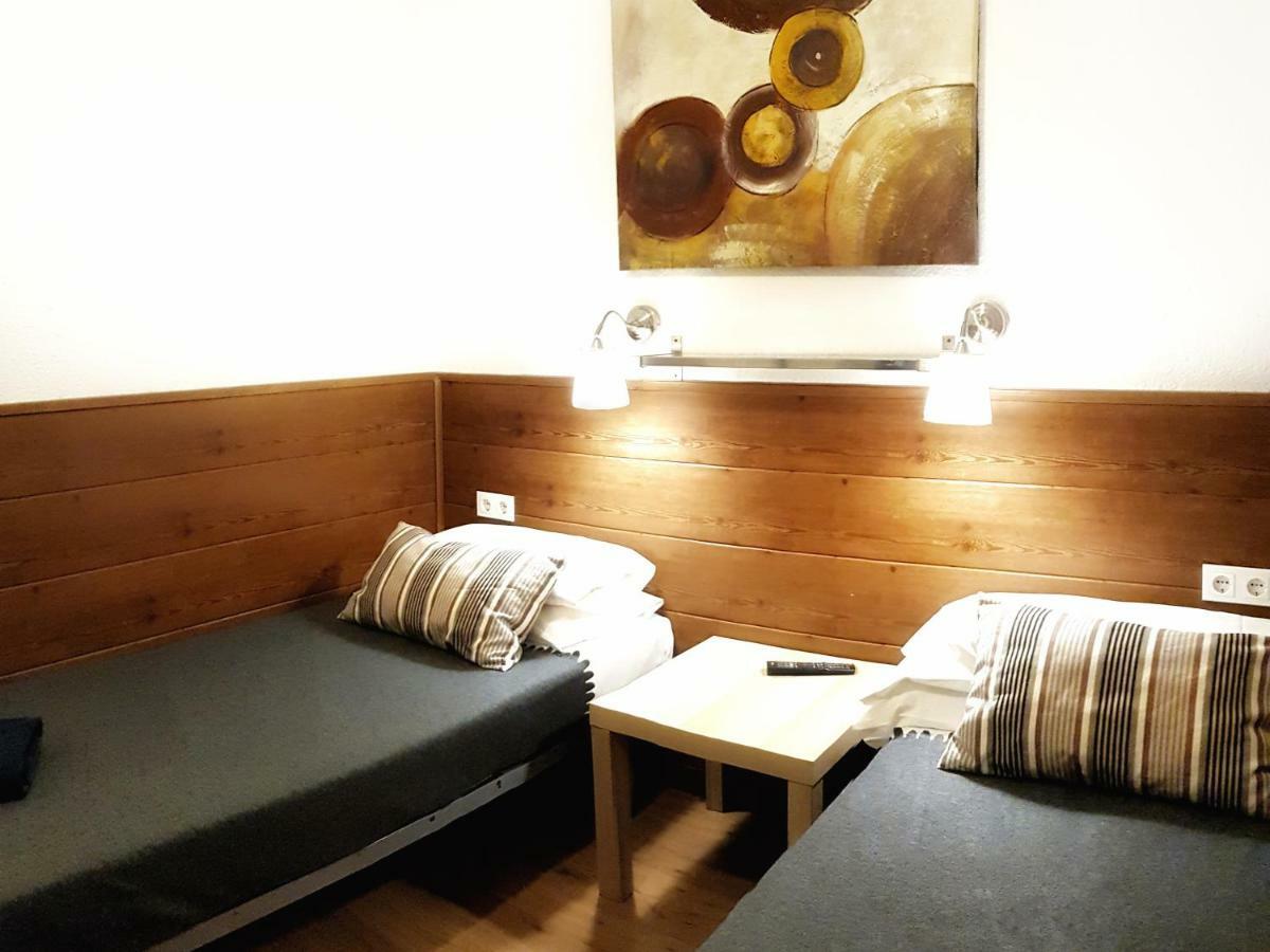 Homestay Citycenter Barcelona Room photo
