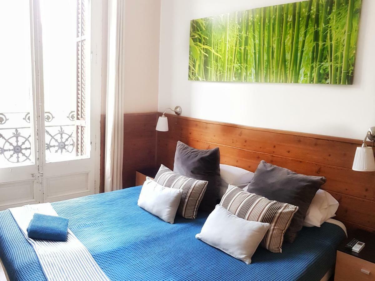 Homestay Citycenter Barcelona Exterior photo